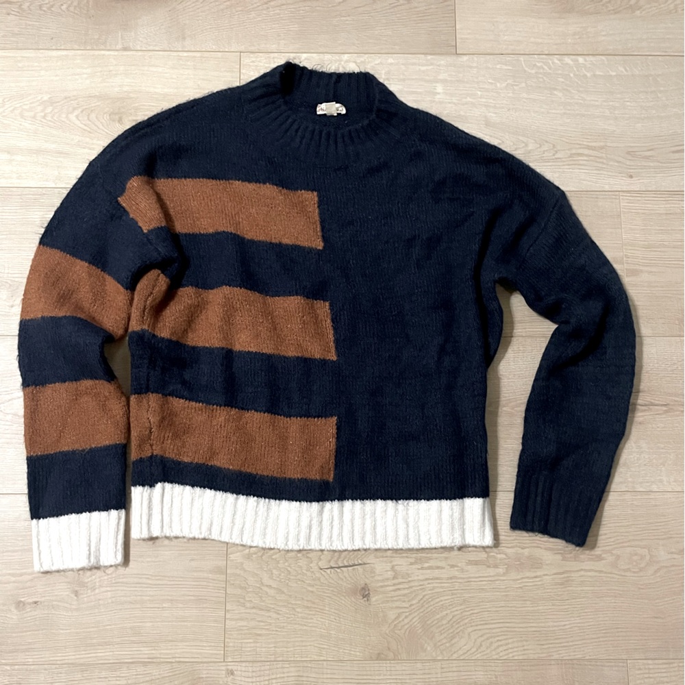 Cutest, soft, unique sweater